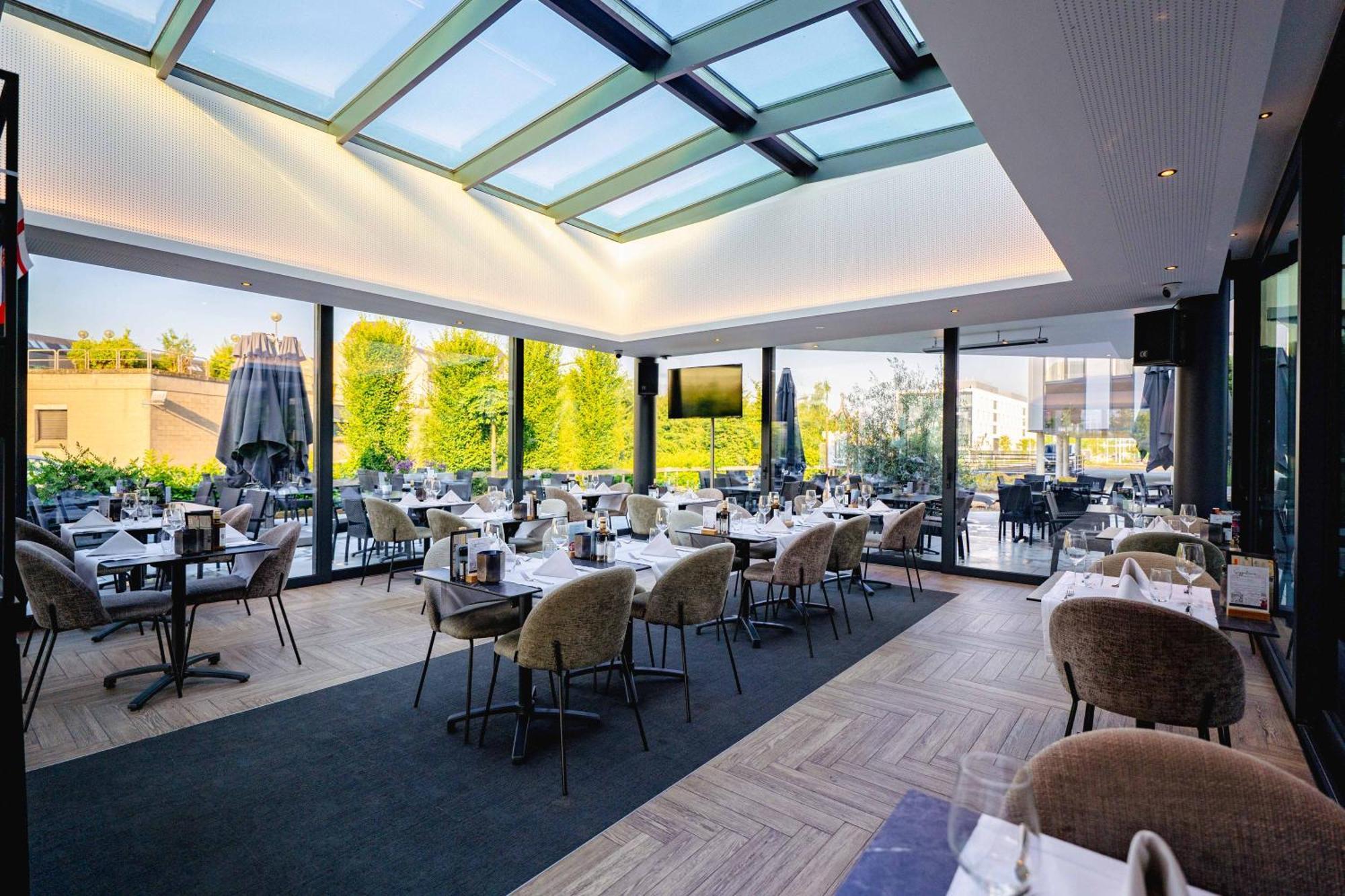 Van Der Valk Hotel Mons Congres & Spa Экстерьер фото