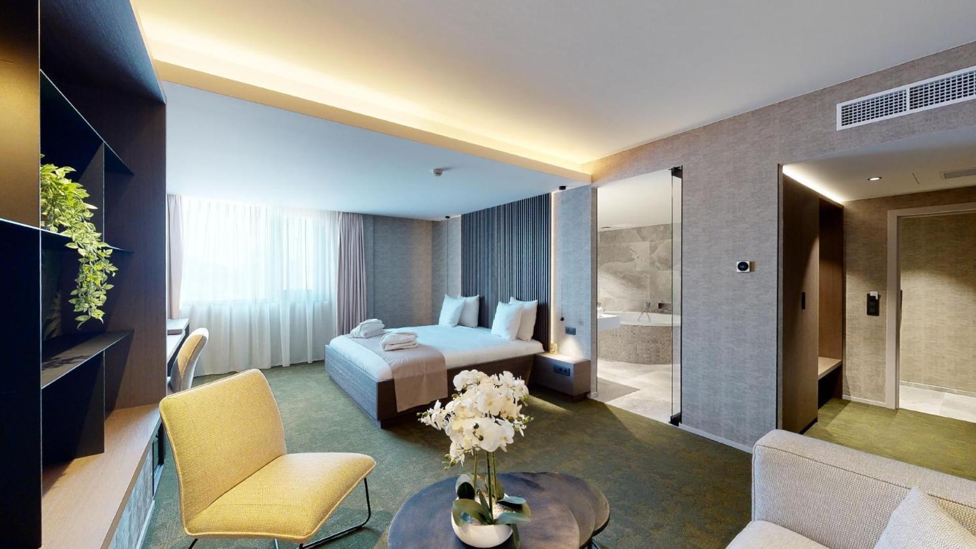 Van Der Valk Hotel Mons Congres & Spa Экстерьер фото